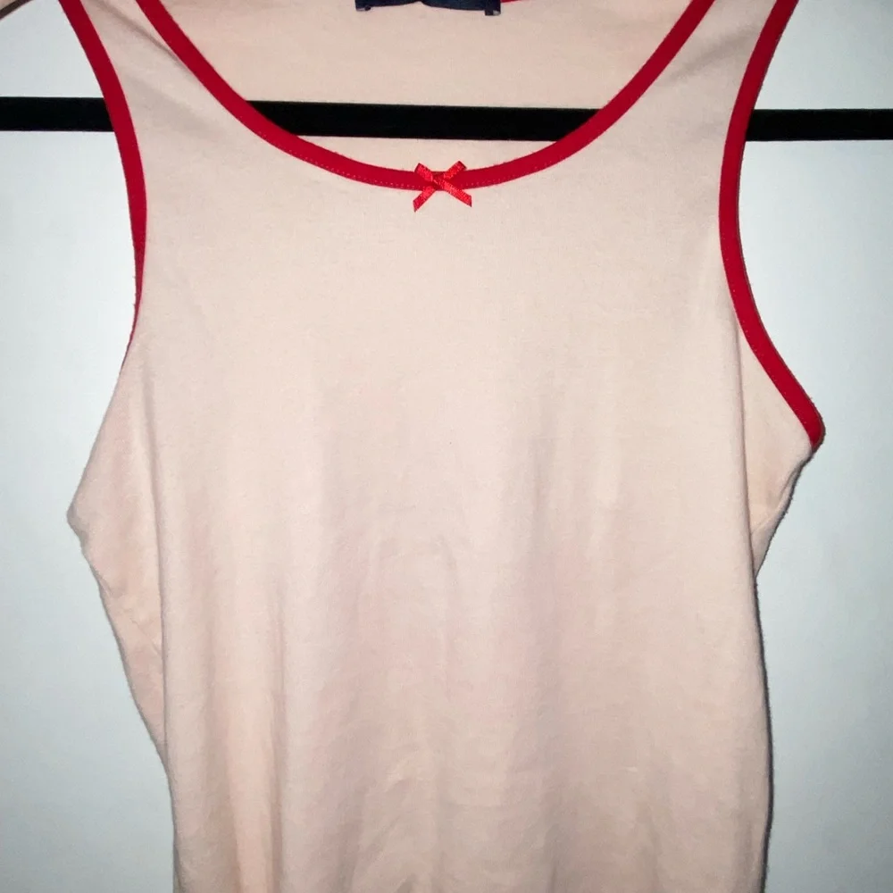 Brandy melville rare pink tank top - Picture 4 of 4
